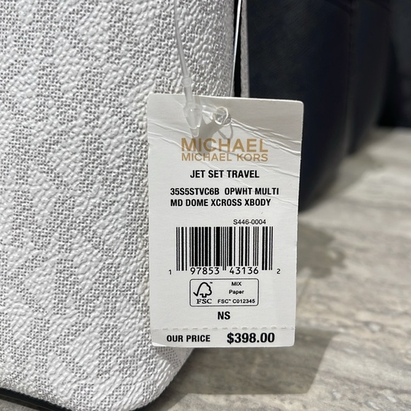 Michael Kors Jet Set Travel Color-Block Signature Logo Crossbody Bag
Optic White - Picture 9 of 16